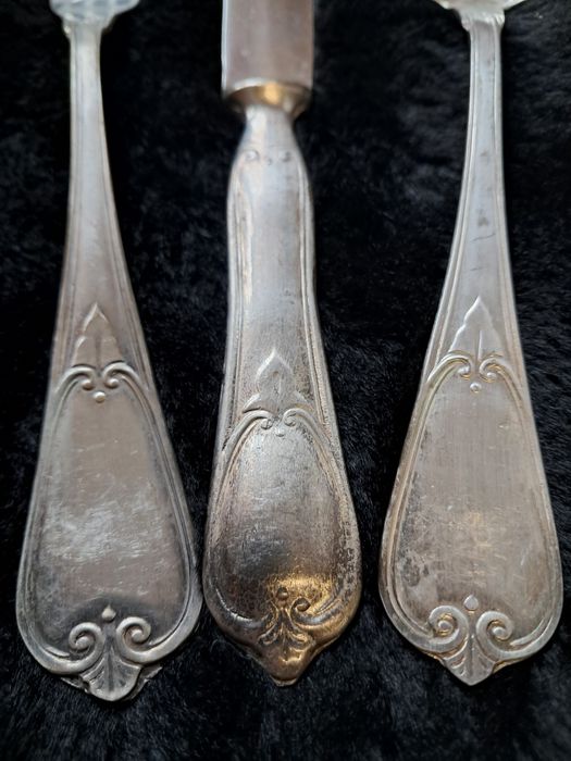 Tacâmuri argint 800