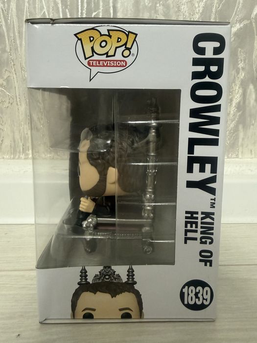 Фигрка Crowley.