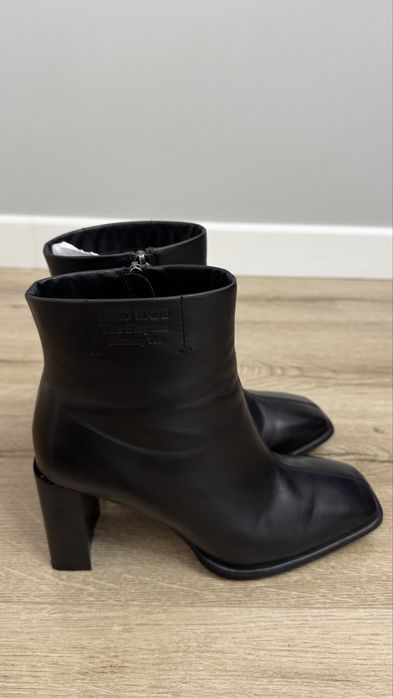 Продам осенние ботинки