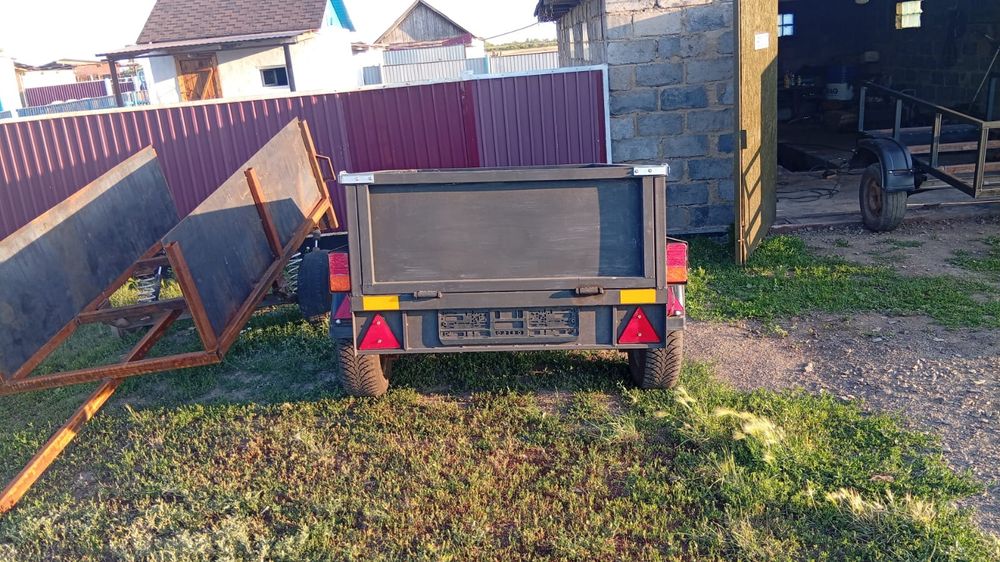 Продам прицеп новый