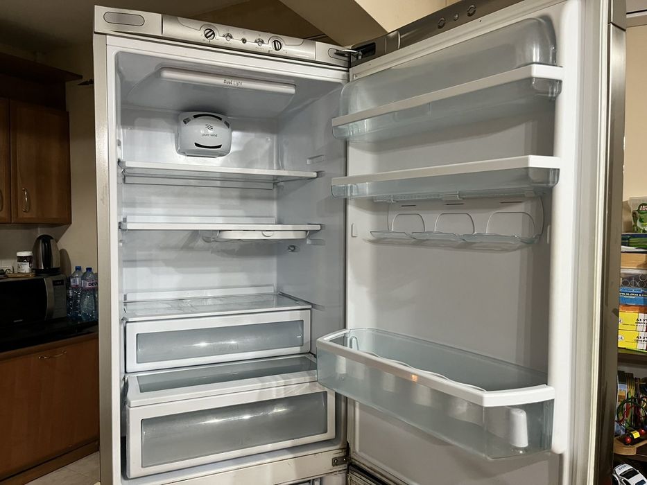 Хладилник Ariston