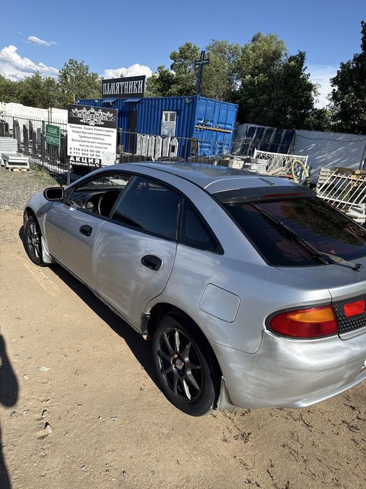Mazda 323 1,5 1996 года