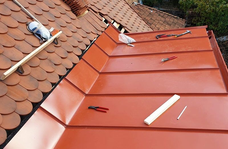 Reparatii si montaj acoperisuri/ sisteme pluviale