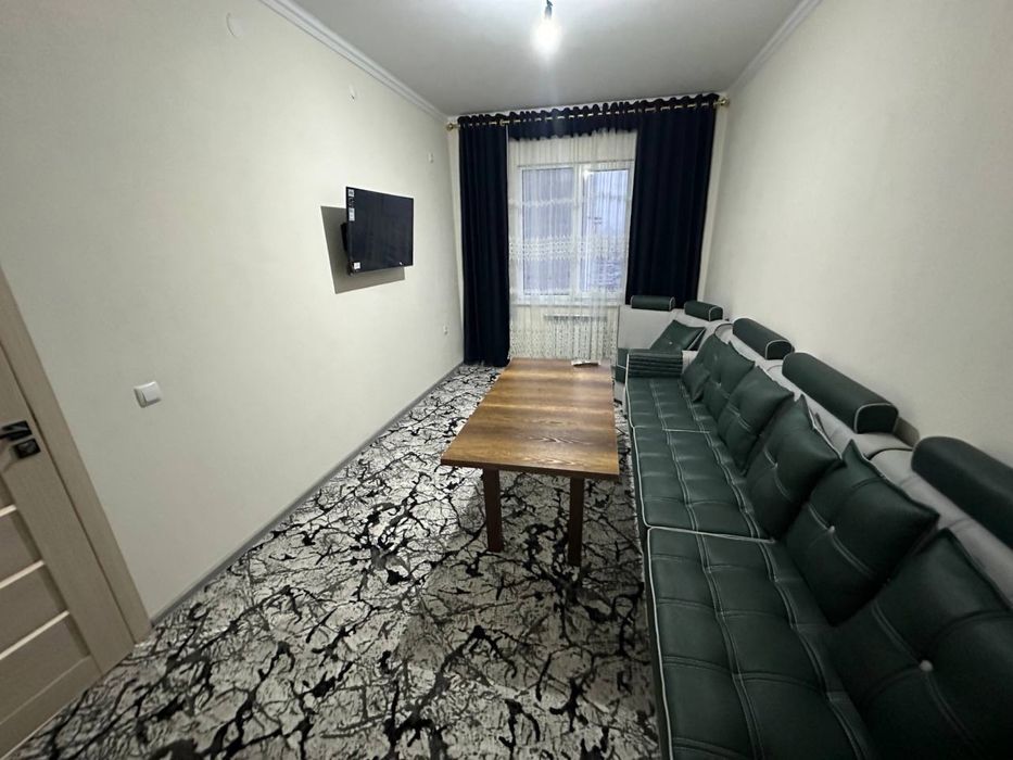 Ижарага 3 хонали уй