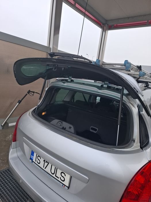 Peugeot 308, diesel, 7 locuri