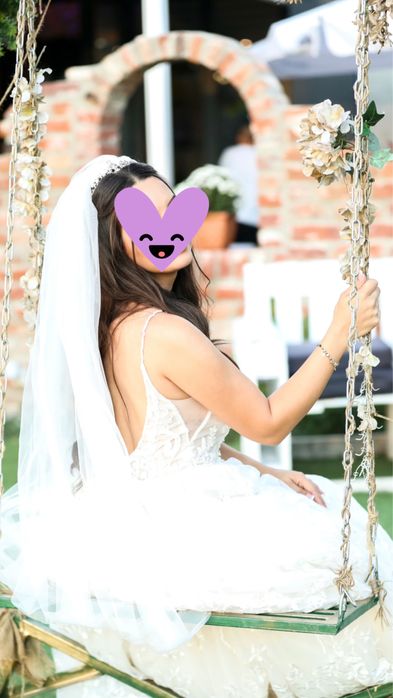 Vand rochie de mireasa Aryanna Karen