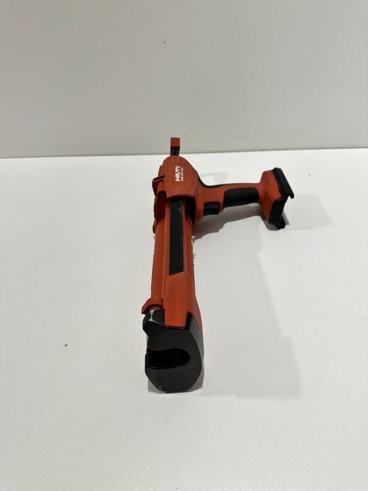 Pistol silicon Nuron HDE 500 parchet bicomponent beton