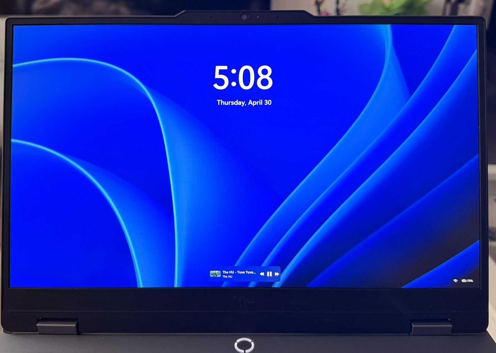 Laptop Gaming Lenovo LOQ 15ARP9 cu procesor AMD Ryzen™ 7 7435HS pana la 4.5GHz