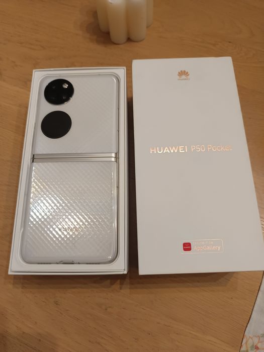 Продавам Huawei p50 pocket
