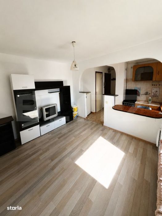 Apartament cu 2 camere, 32 mp, cartierul Libertǎtii