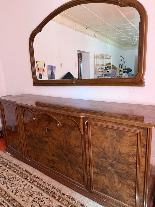 Горка комод стол для гостиной