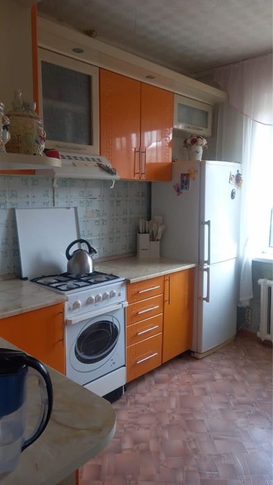 Продам  3-х комнатную квартиру