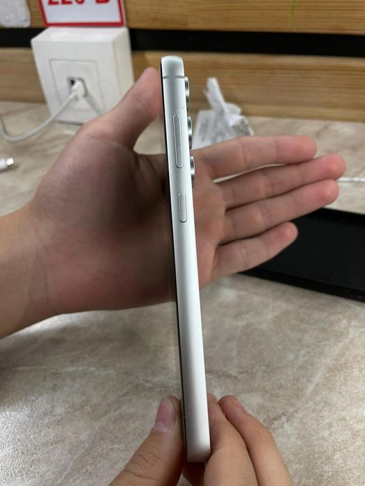 Самсунг С23 ФЕ в идеале