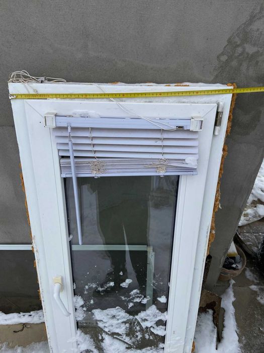 geam termopan cu plasă de insecte