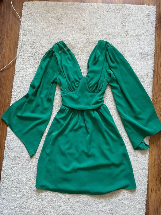 Продам платья по 2000