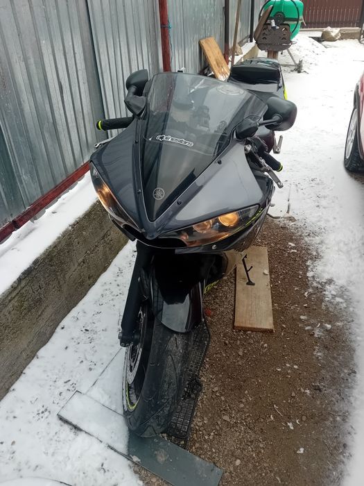 Yamaha R6 2004  de vanzare ,3850 euro