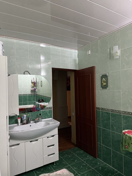 Продается коттедж в Нурсате 53а кв2