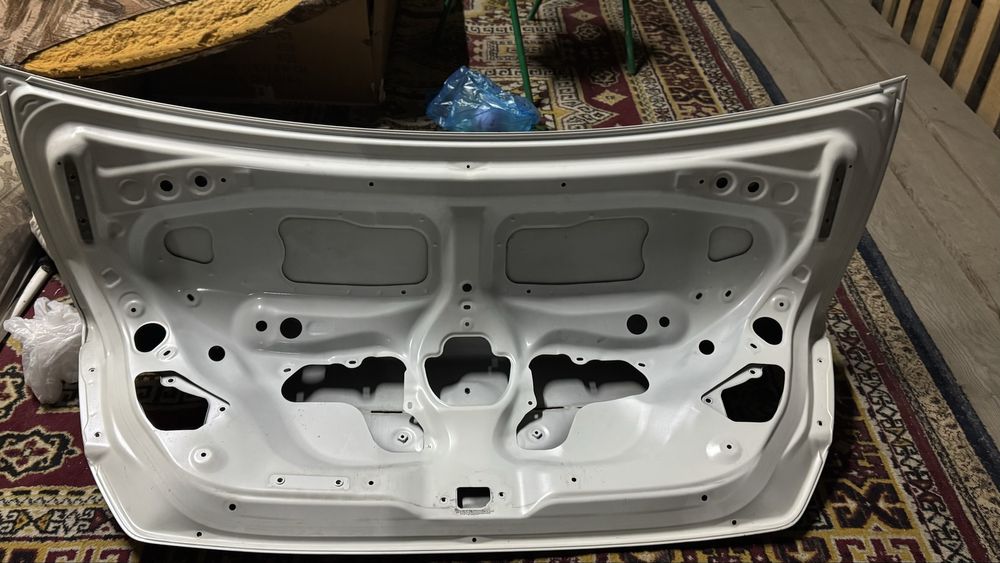 Крышка багажника камри 55