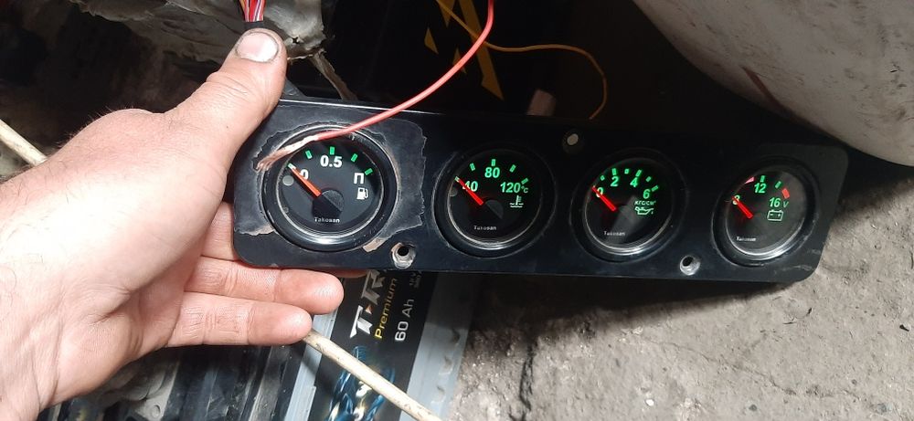 Комбинация приборов