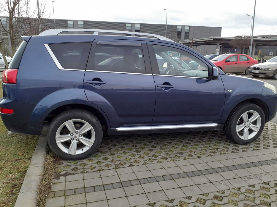 Peugeot 4007_2.2_manual