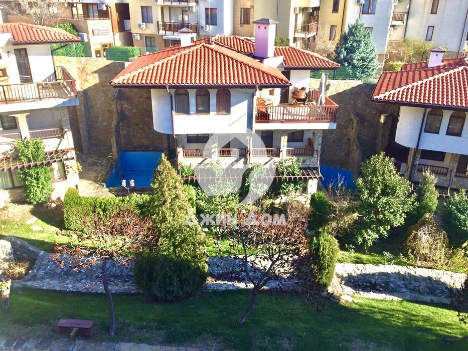 Продава се Къща в Свети Влас - 250 кв.м за 653 €/кв.м - Снимка #12