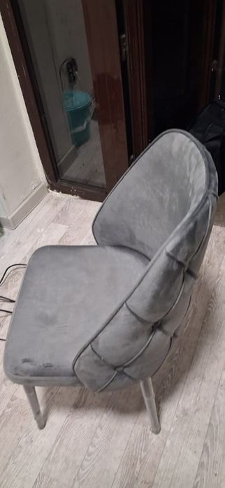 Стулья мягкие новые