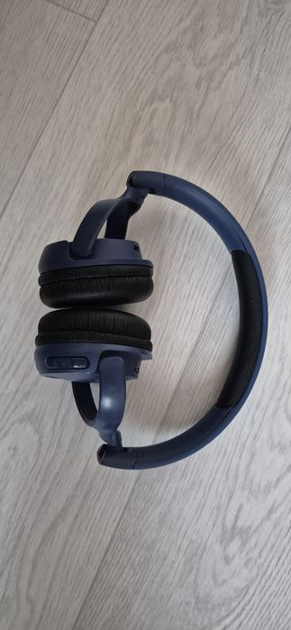 Продам наушники JBL 510BT