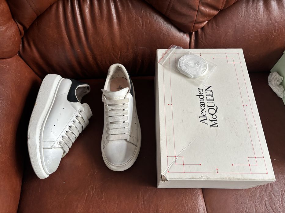 Alexander Mcqueen white full box