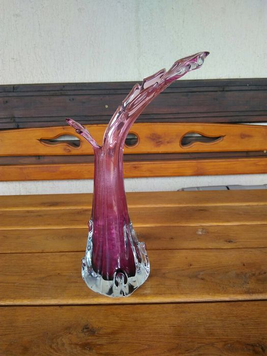 Продавам ваза Венециянско стькло рьчна изработка