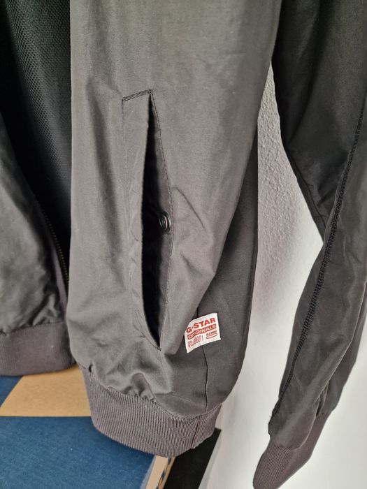 Vând geaca G-Star RAW