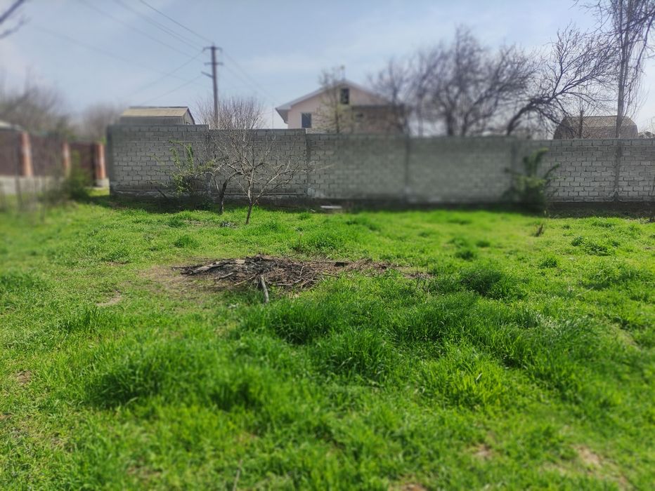 Uy sotiladi 6 sotx Dacha Jumabozor tarafda