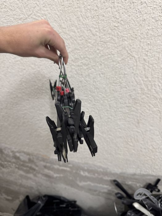 Здравейте продавам закачалки 1€ 10 закачалки