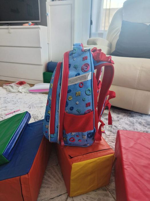 Ghiozdan NOU HEAD + Penar