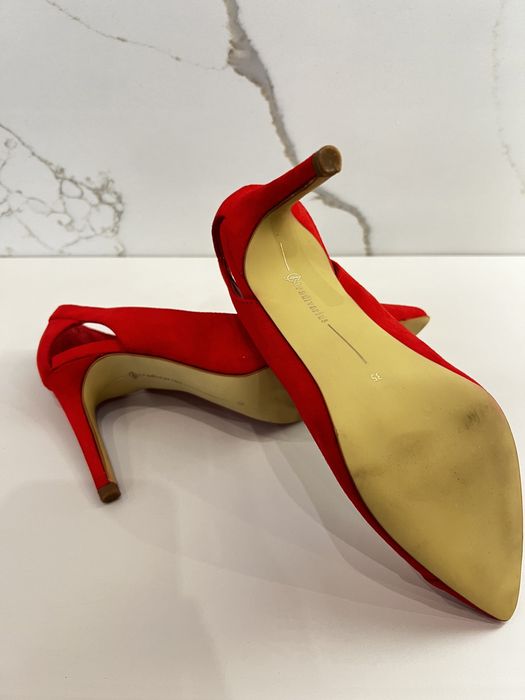 Pantofi cu toc Stradivarius 35