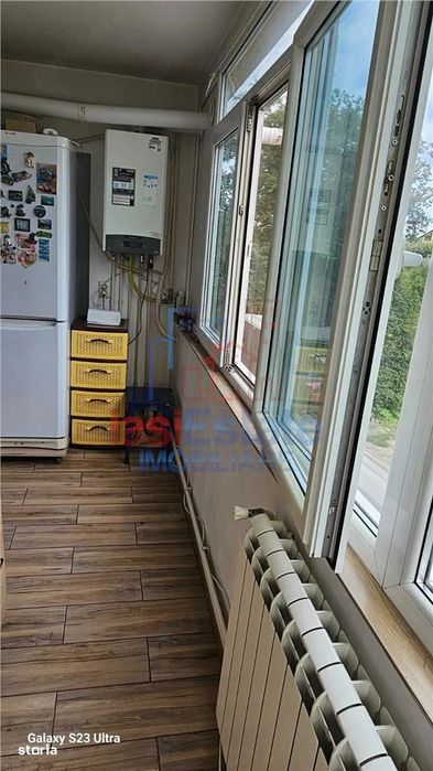Apartament cu 2 camere decomandat de vanzare in zona Nicolina