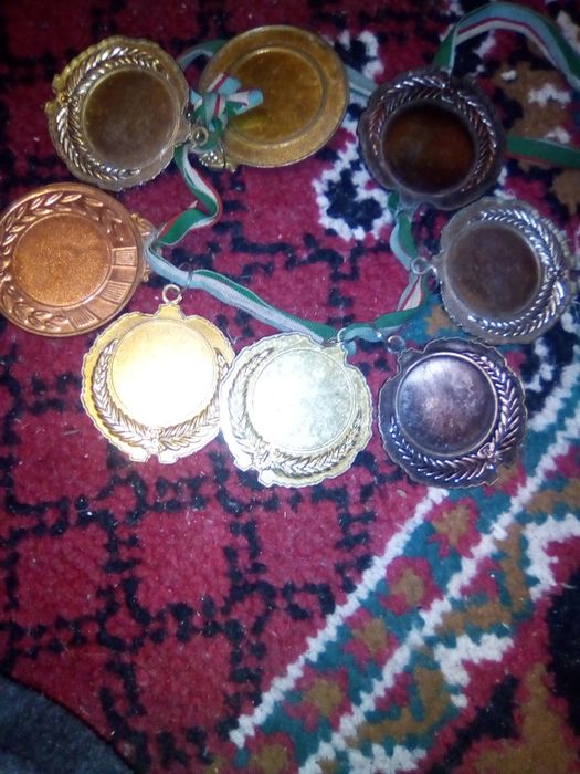 Мидали значки.для коликцанеров