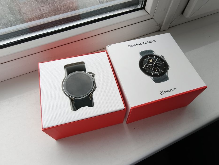 OnePlus watch 2 radiant steel