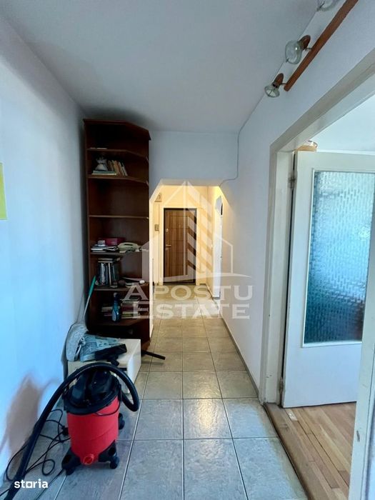 Apartament 4 camere de vanzare,decomandat,zona Fabric, Timisoara