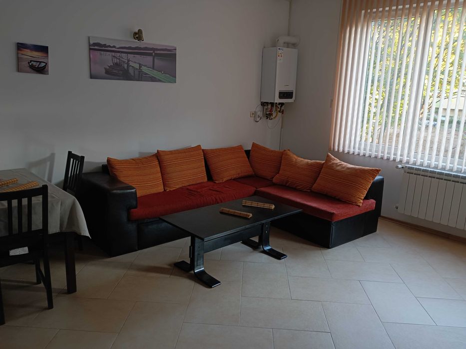 Дава се под наем Тристаен апартамент в София, Център - 90 кв.м за 850 € - Снимка #2