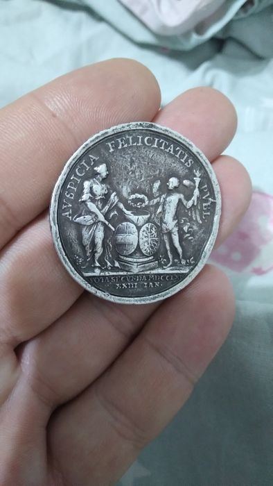 Продам очень редкую Медал 1776 год