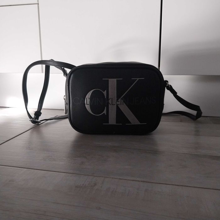 Чанта на марката CK