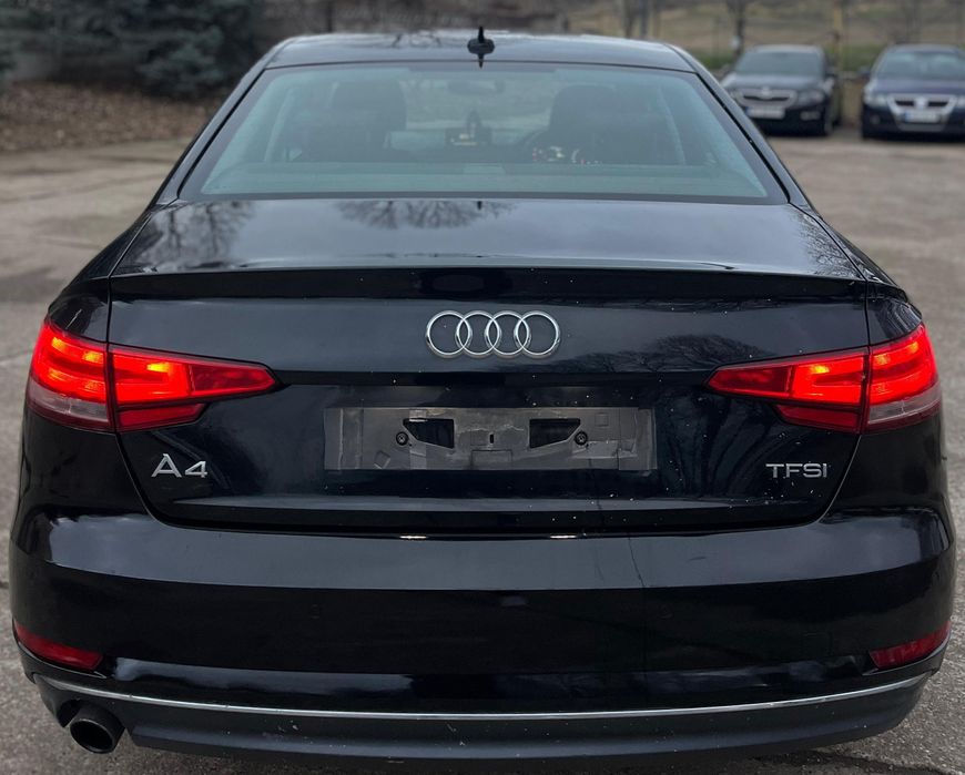dezmembrez audi a4 b9 TFSI