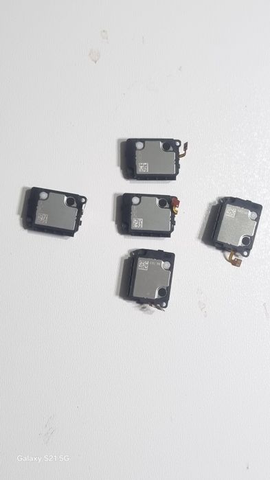 Moto Edge 40/40 Neo-нови високоговорители