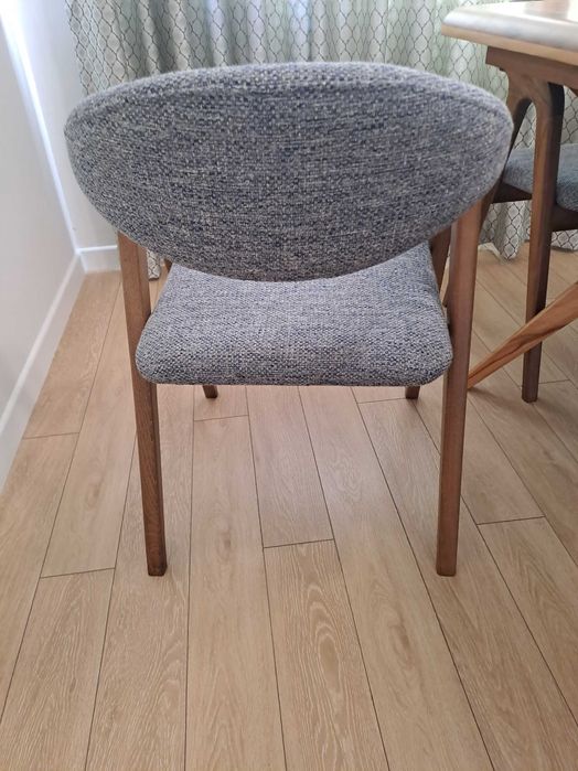 Масивна трапезна разтегателна маса и столове