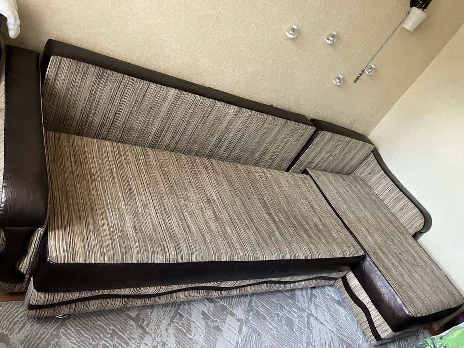 Продам диван б/у, пр-во Россия, отличного качаства