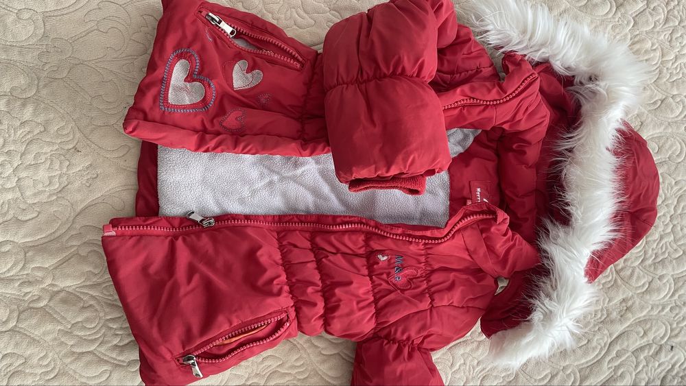 Детская куртка с комбинезоном.