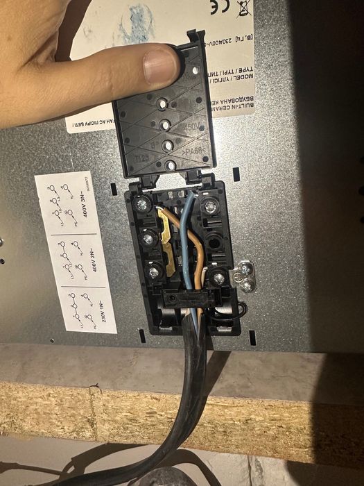 Индукционная плита Hansa