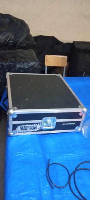 Vând mixer audio Behringer xenyx 2222 cu procesor efecte voce