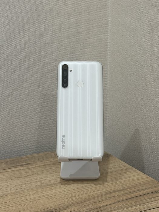 Продам Realme 6i 64 ГБ l Хорошее состояние!