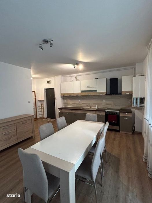 Apartament cu 3 camere, 64 mp, zona Republicii — fotografia 1